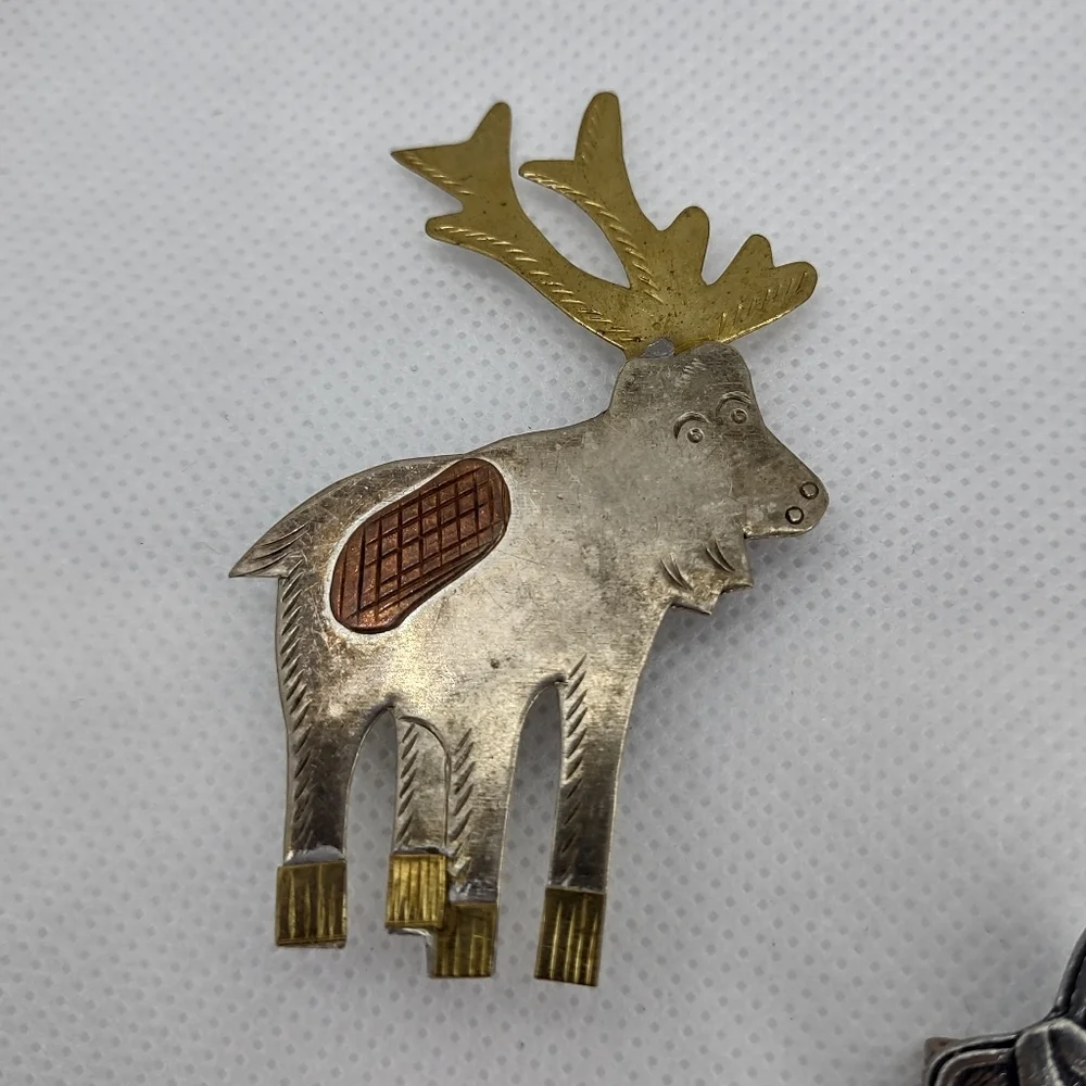 Bundle of‎ Vintage Brooches and Pins